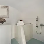 Artia Mansion *