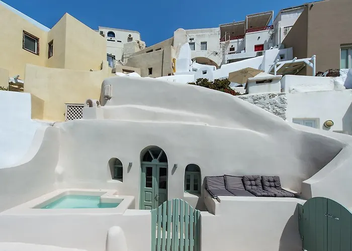 أرتيا مينشين *